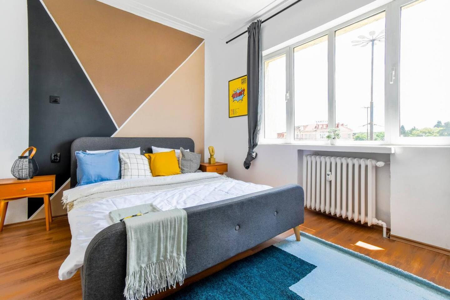 Super Fresh! 3Bdr Apartment In Sofia Center'S Artistic Area Ngoại thất bức ảnh