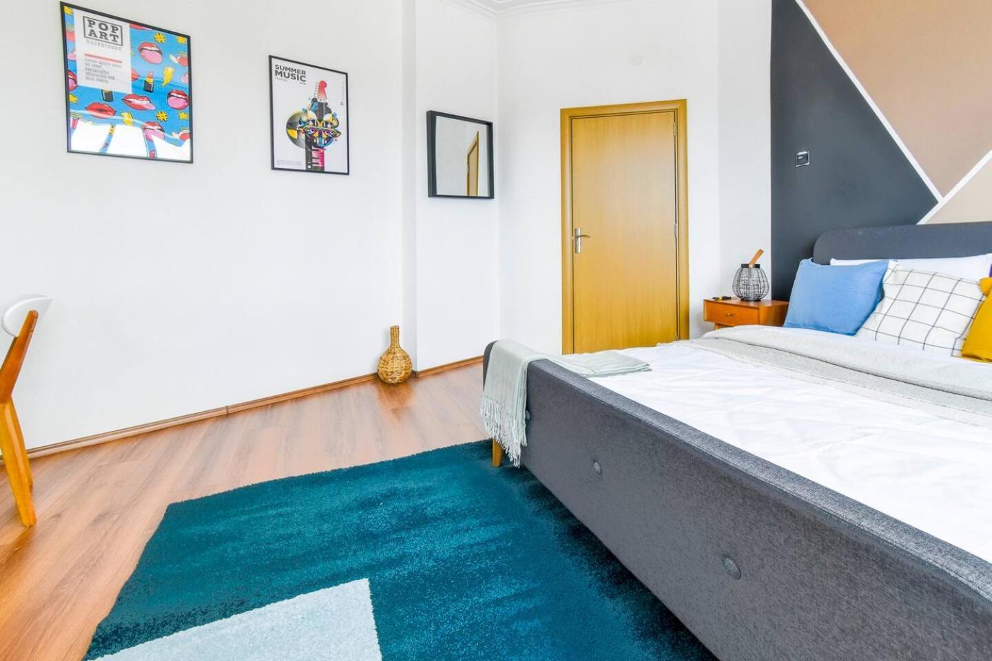 Super Fresh! 3Bdr Apartment In Sofia Center'S Artistic Area Ngoại thất bức ảnh